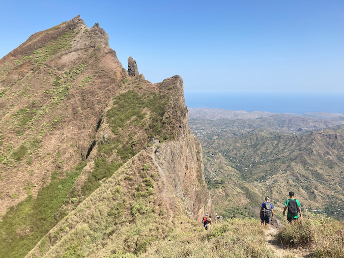 The trail up Pico d'Antonia