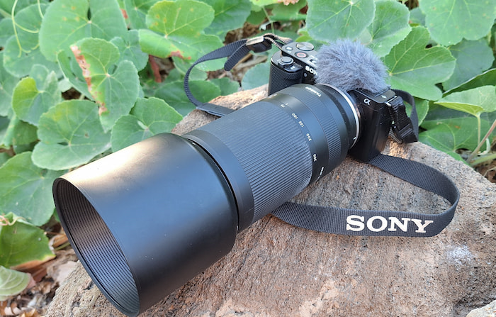 Sony zv-e10 mirrorless camera and a Tamron 70-300mm lens Sony zv-e10 mirrorless camera and a Tamron 70-300mm lens